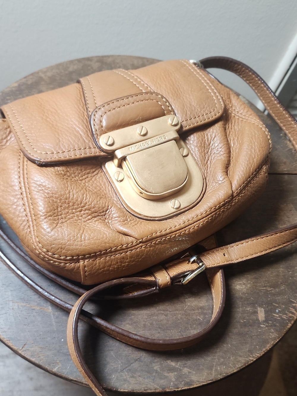 Michael Kors Cognac Pebble Leather Crossbody Copper Gold Hardware Buckle Mini - Picture 12 of 16